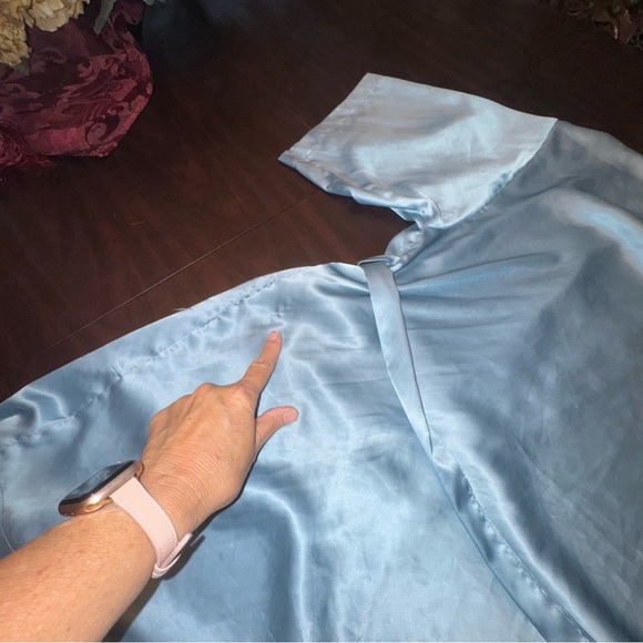 Victoria’s Secret blue satin robe one size - Picture 5 of 12